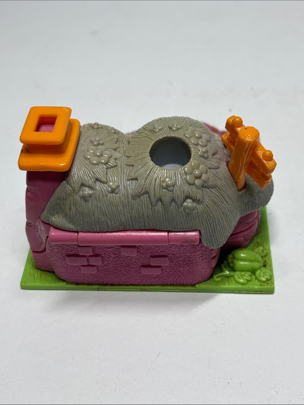 1994 Polly Pocket Rabbit House - Picture 3 of 5